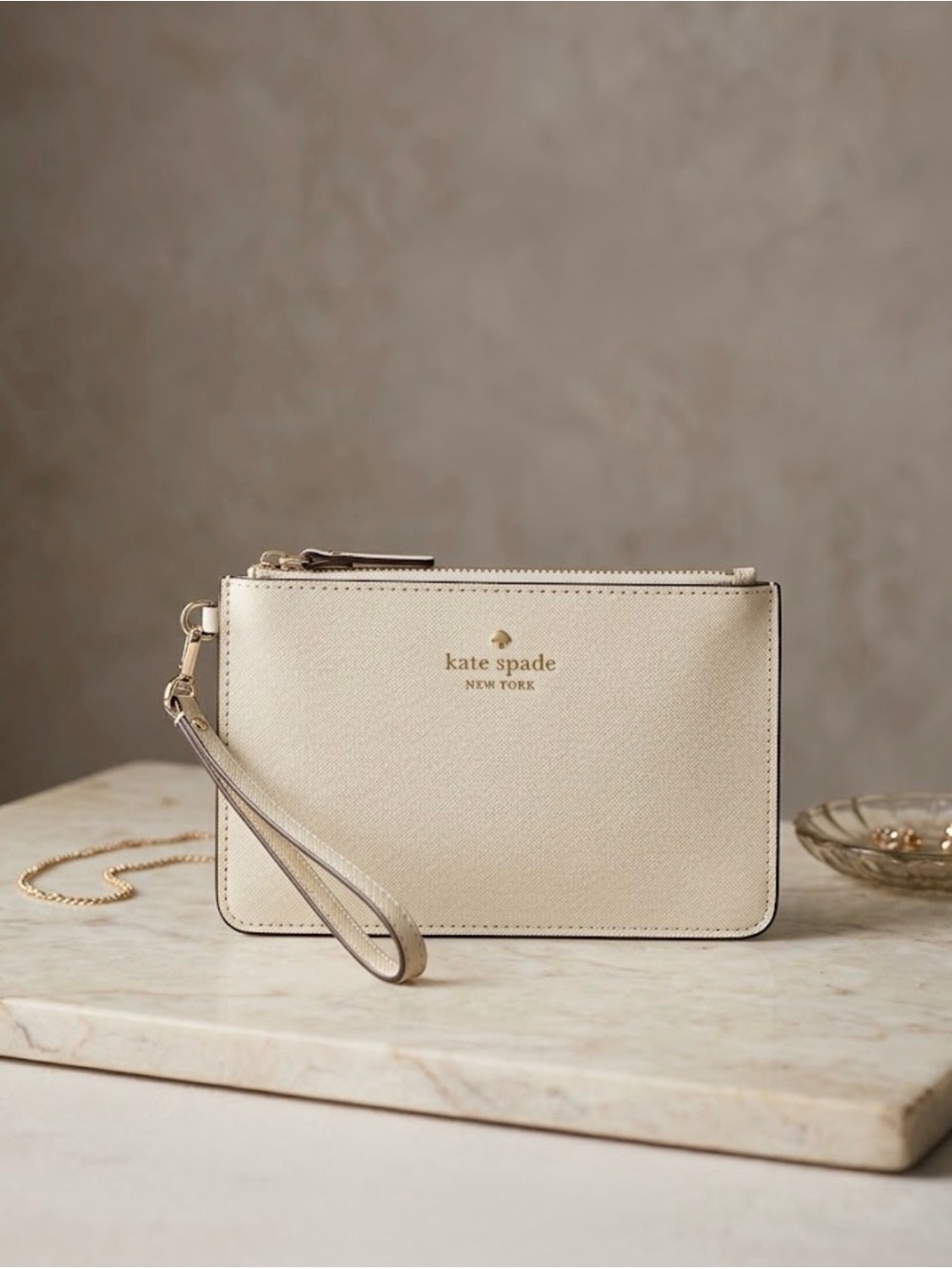 Kate Spade New York Wristlet Wallet in Cream
